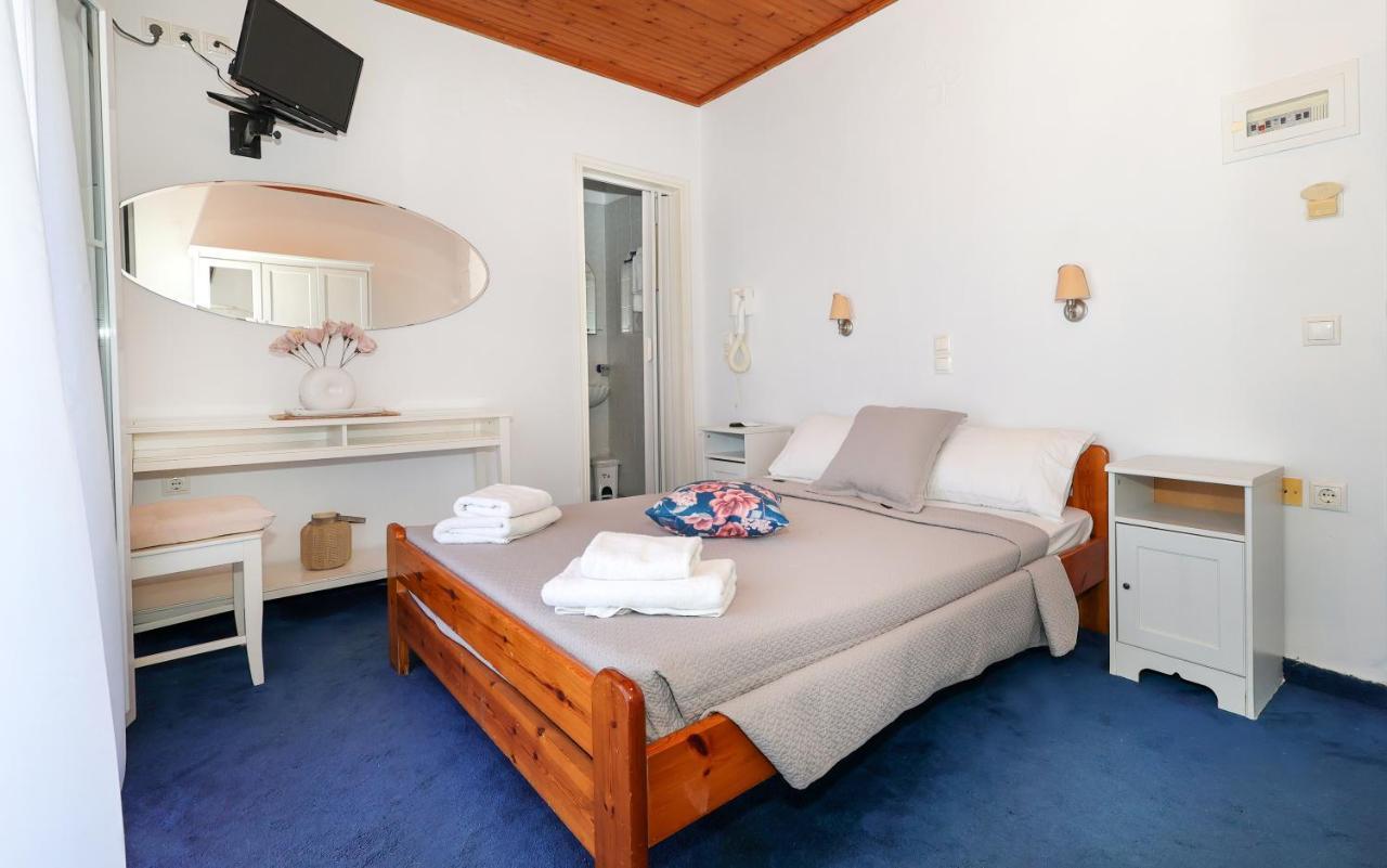 Hotel Hippocampus Perdika  Esterno foto